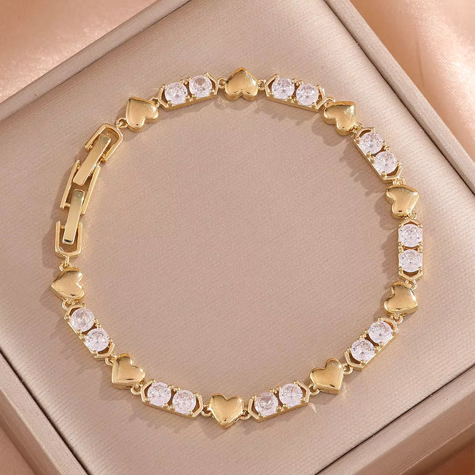 Minimalist Sparkling Zircon Heart Pendant Bracelet