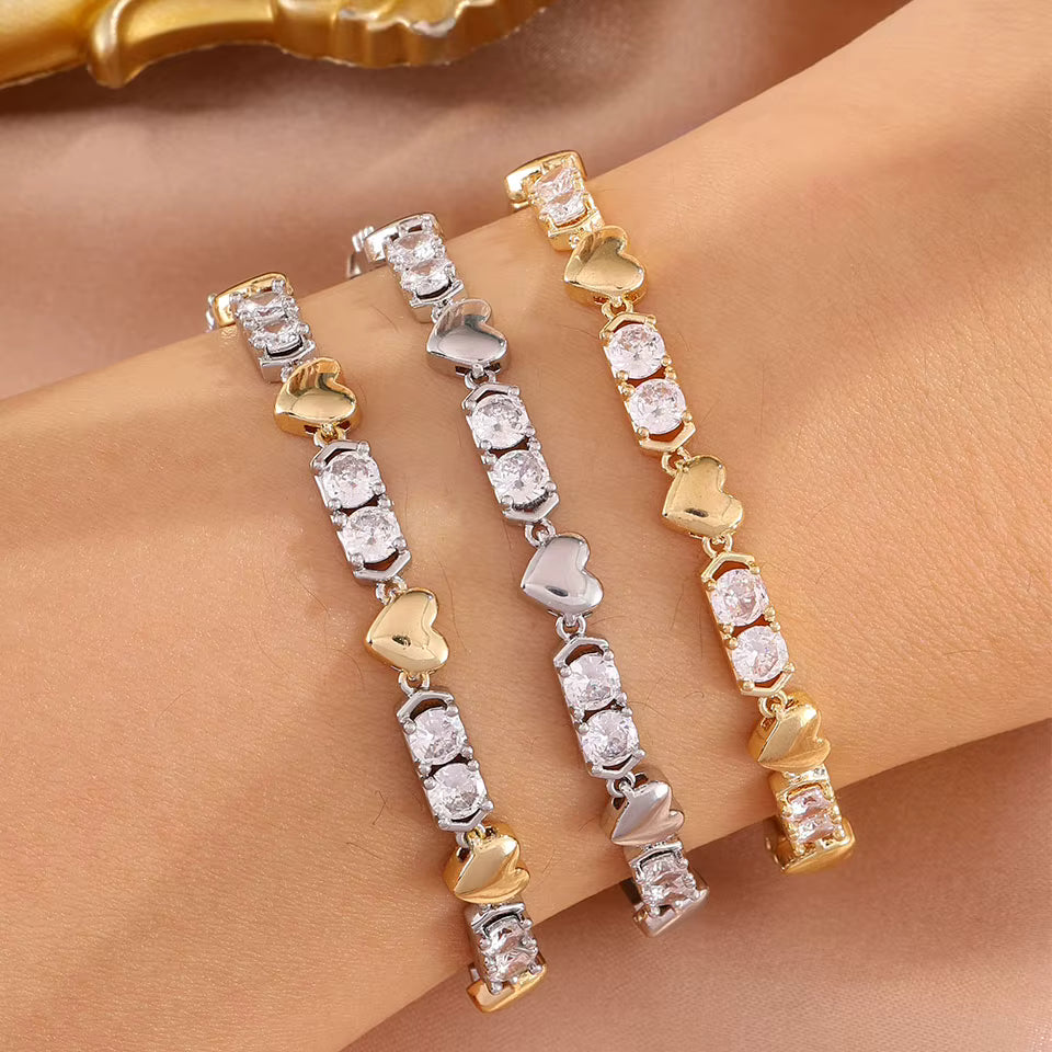 Minimalist Sparkling Zircon Heart Pendant Bracelet